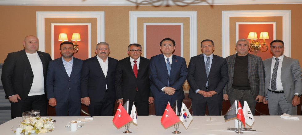VAN-GÜNEY KORE TİCARET KAPISI ARALANIYOR!