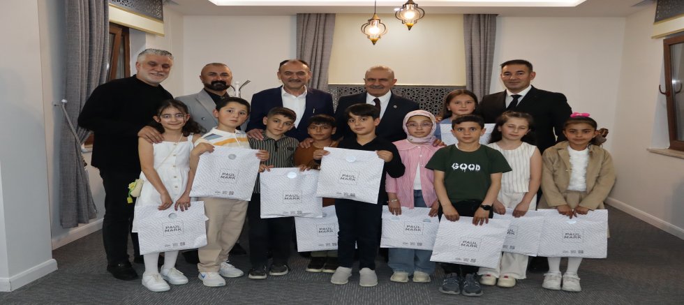 Vanlı Öğrenciler Dünya Şampiyonu: Kayatürk’ten Tebrik Ziyareti