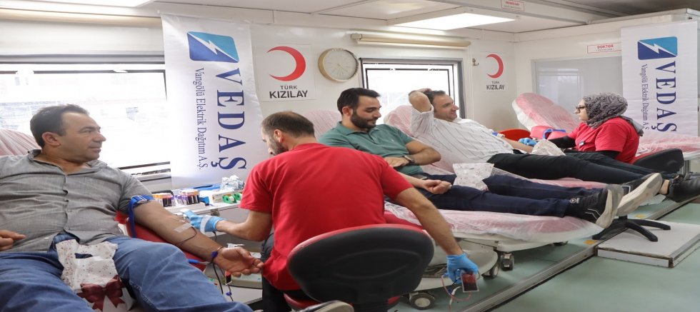 VEDAŞ PERSONELİNDEN KAN BAĞIŞI