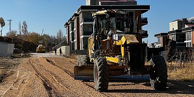 EDREMİT BELEDİYESİ KIŞ ÖNCESİ YOL YAPIM ÇALIŞMALARINI HIZLANDIRDI!