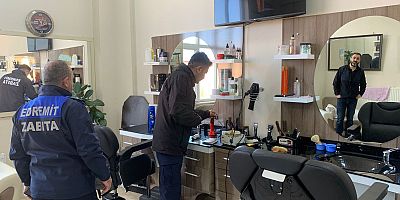 EDREMİT'TE BERBERLER DENETLENİYOR!