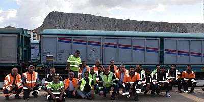 VAN'DA TÜRK’İŞ’TEN İŞ BIRAKMA EYLEMİ