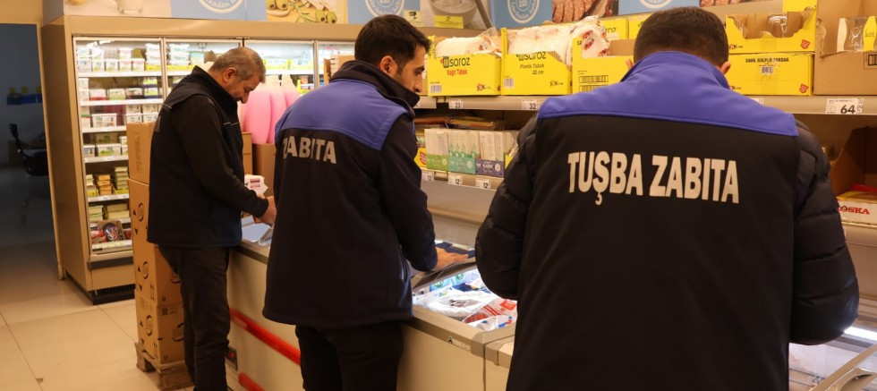 TUŞBA BELEDİYESİ'NDEN MARKET VE BAKALLARDA GIDA GÜVENLİĞİ DENETİMİ!